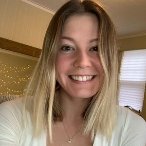 Meet your Posher, Taryn